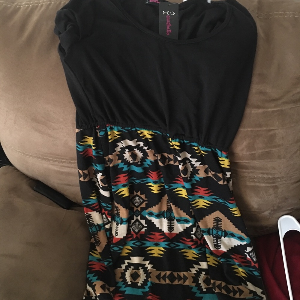 Dresses - Picture 2 of 2